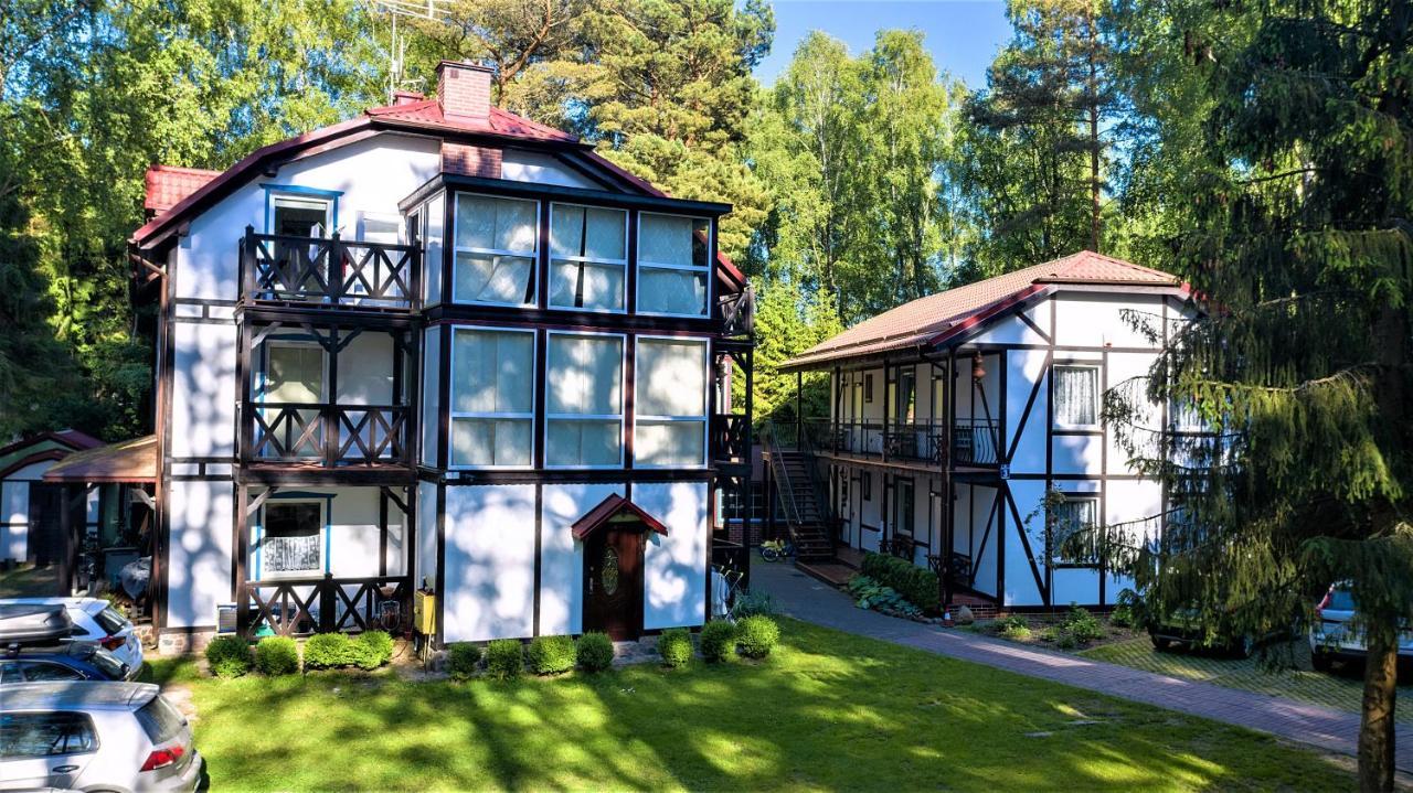 Pokoje Goscinne Konik Morski Dębki Exteriör bild